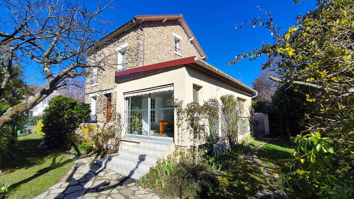 Maison à EAUBONNE