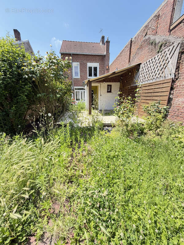 Corbie   maison de ville 3 chambres avec jardin, cave et grenier aménageable - photo 15