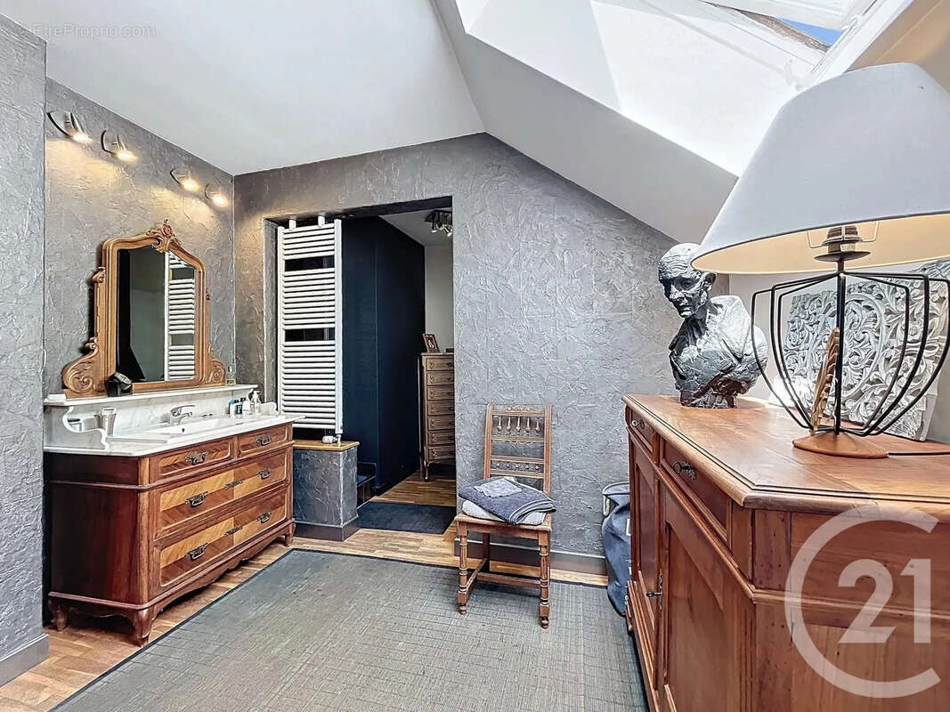 Maison à COURTERANGES