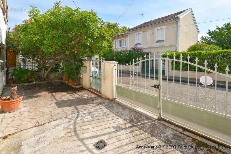 Maison à vendre 6 pièces VILLEURBANNE (69) - photo 14