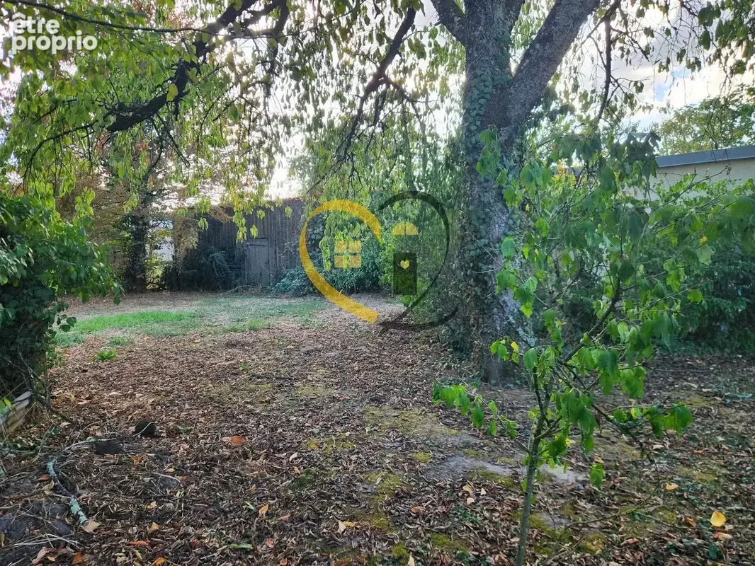 Maison à rénover avec grange et dépendances sur 1 000 m² de terrain - photo 12