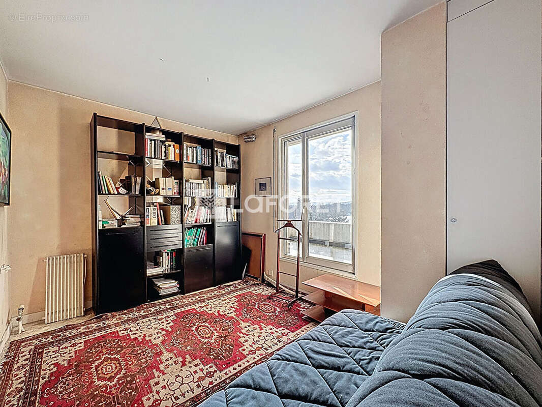 Appartement à SURESNES