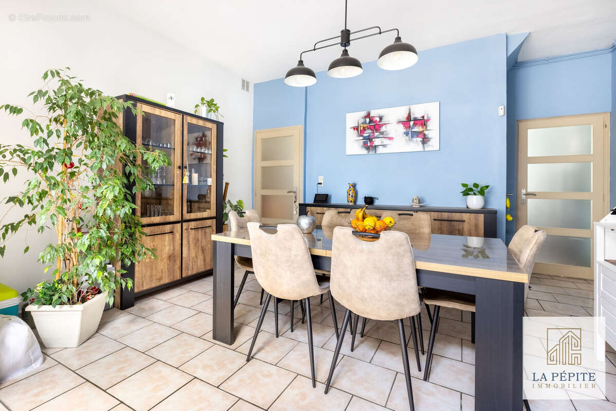 Maison familiale 131 m2 - 4 chambres - Jardin - DPE C - Saint-Amand-les-Eaux - photo 2