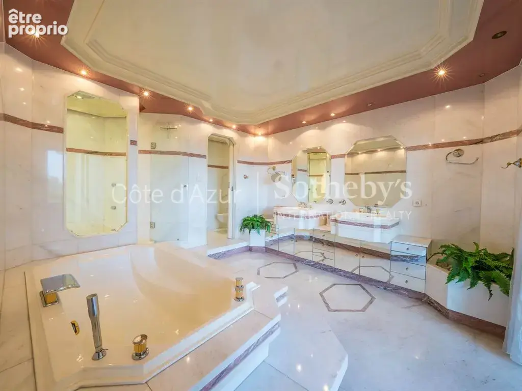 Mougins, grand appartement en dernier étage avec terrasses et vue mer - photo 10
