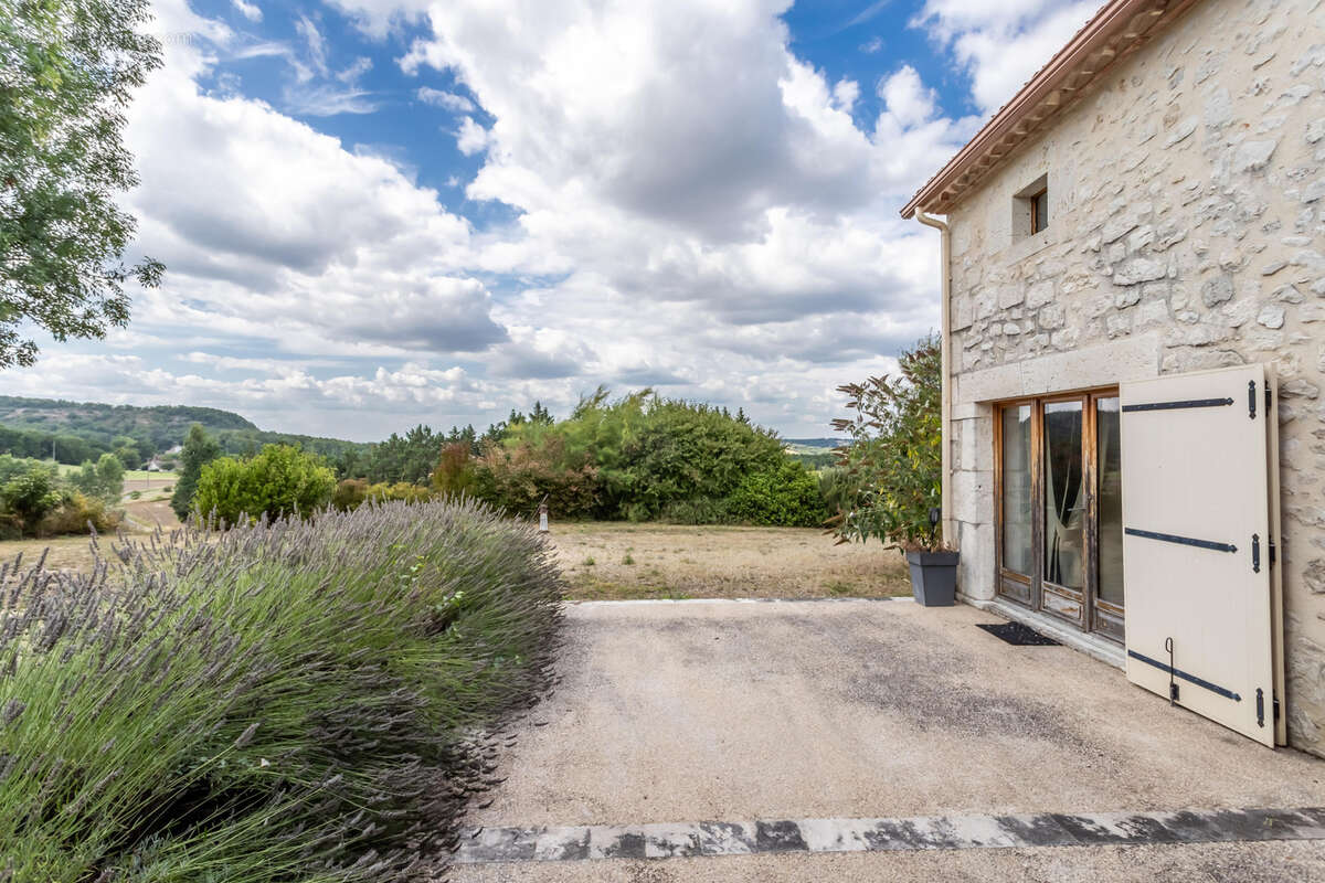 Maison de campagne, annexe, jardin, piscine, granges. - photo 15