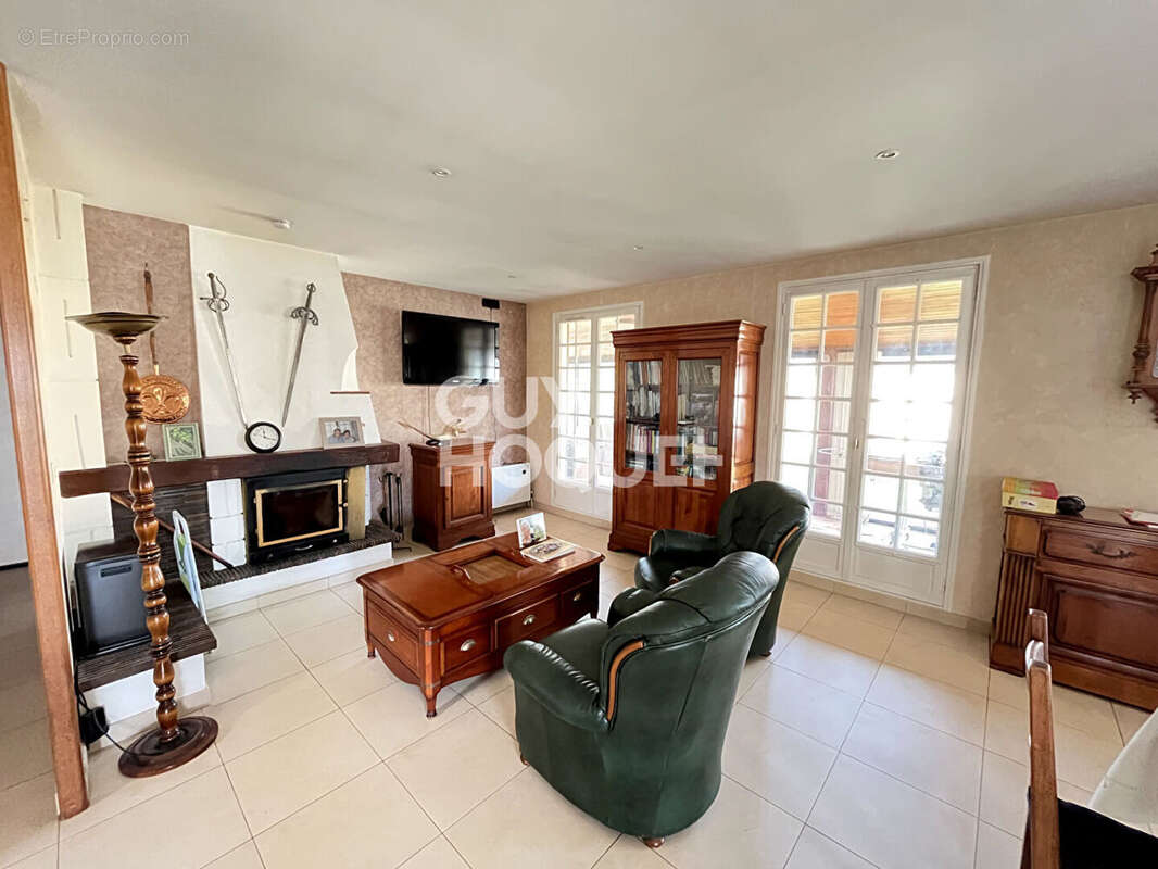 Maison à SAINT-JULIEN-DE-CONCELLES