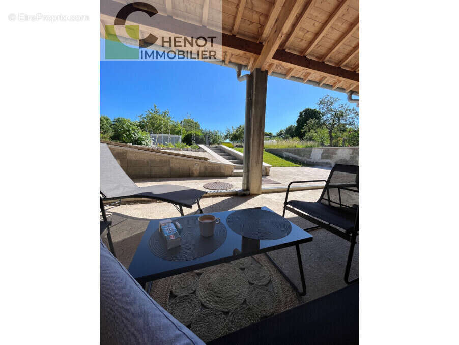 Maison à JUVAINCOURT