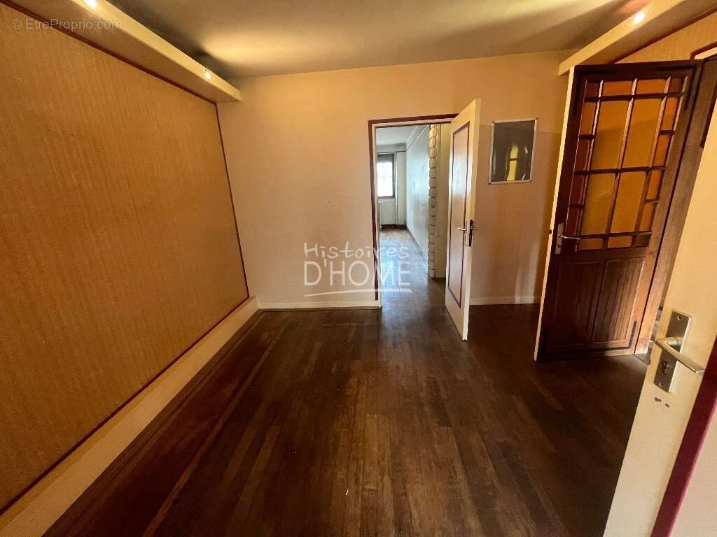 Maison à JOUY-LE-CHATEL