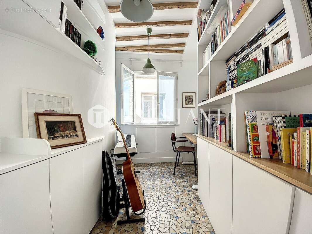 Appartement à PARIS-10E