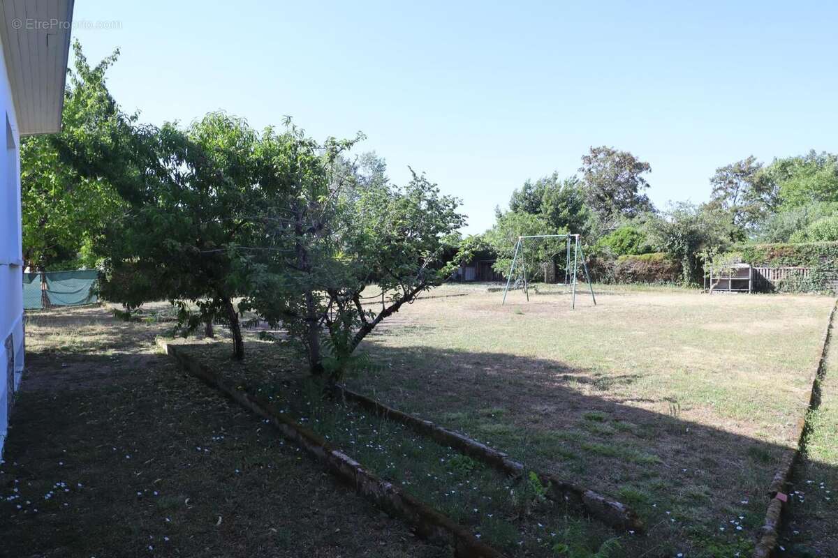Photo 3 - Maison à RUFFEC