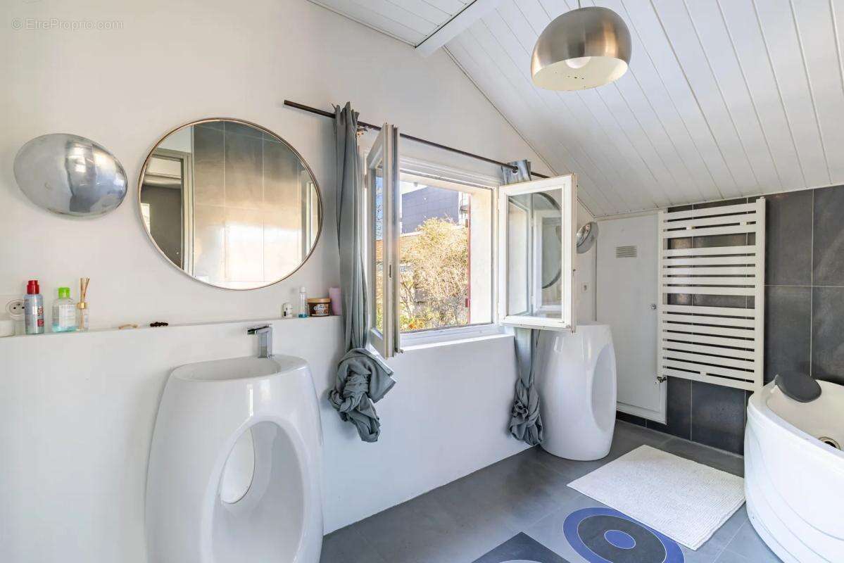 Maison à LIVRY-GARGAN