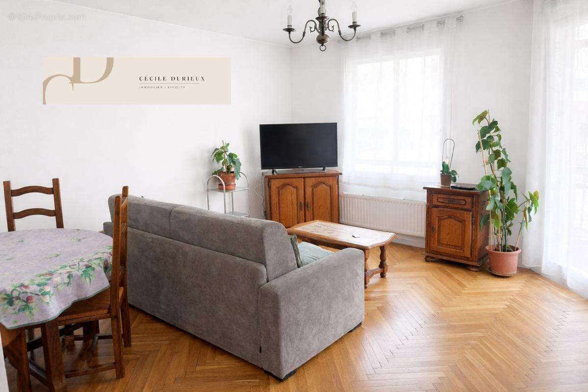 Appartement à LYON-6E