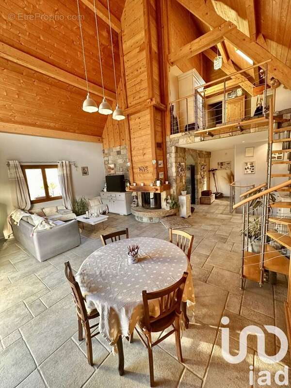 Photo 6 - Maison à SAINT-MARTIN-VESUBIE