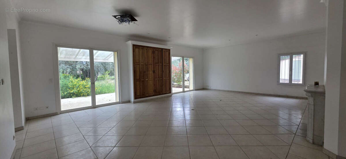 Maison à DRAGUIGNAN