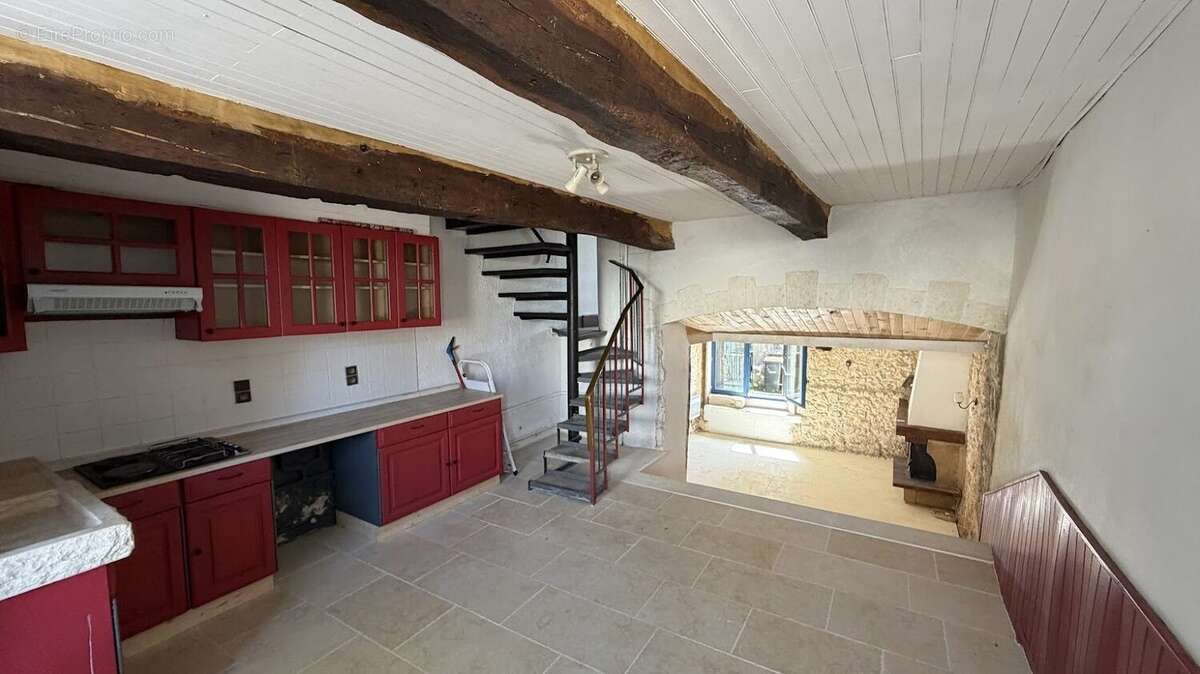 Maison à SAINT-CLAR