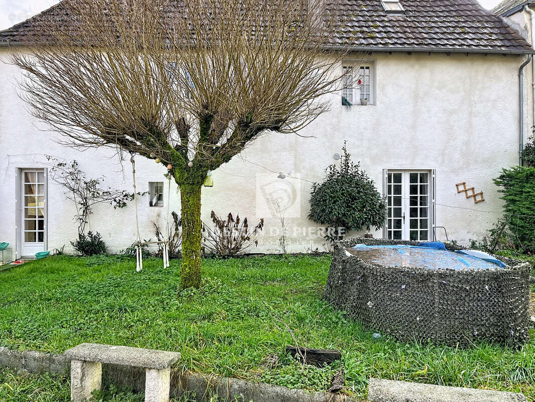 Maison à CUBLAC