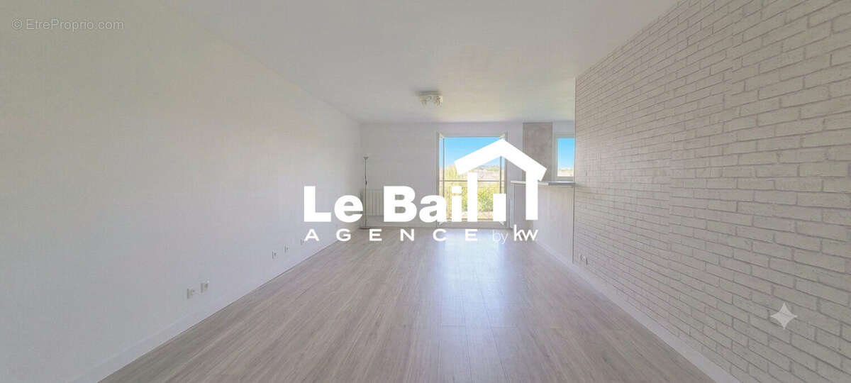 Appartement 60 m² à Osny  - photo 3