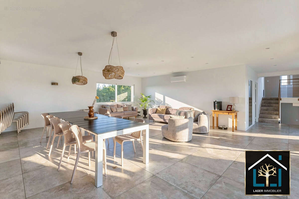 Villa Neyron le haut - photo 9