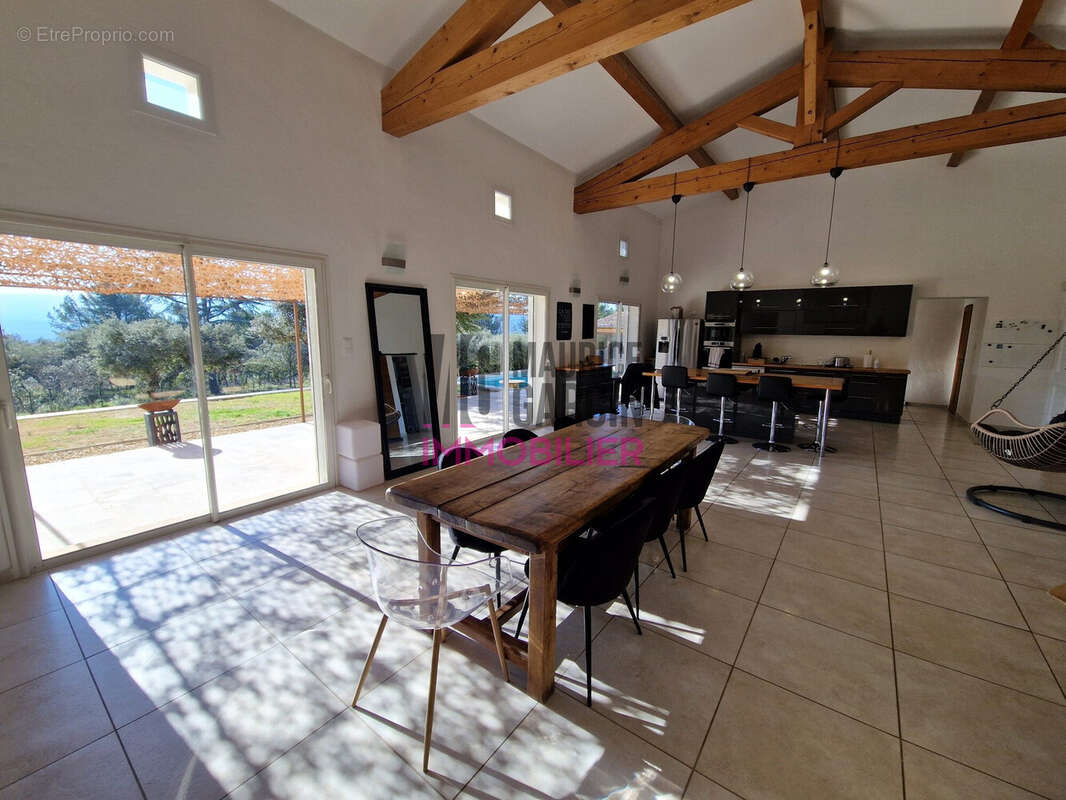 Maison à CABRIERES-D&#039;AVIGNON