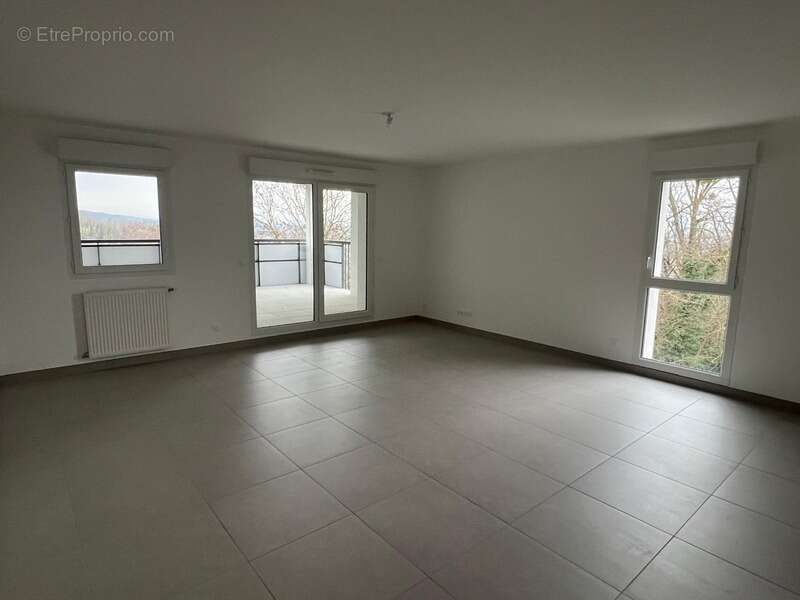 À vendre – Appartement T4 attique traversant de 106,15 m² avec terrasses et vue dégagée à Annemasse (74) - photo 3