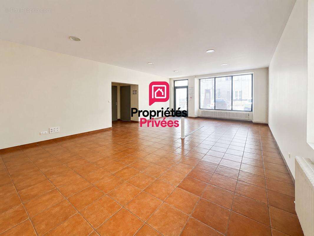 Immeuble en pierre avec garage, cour privative et fort potentiel d'aménagement - photo 5