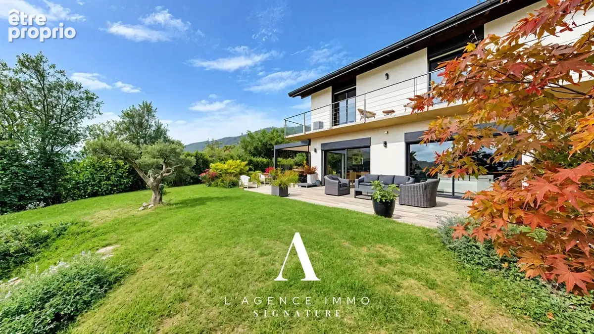 Maison 6 pièces 252 m² à vendre à Crozet (01170) - photo 4