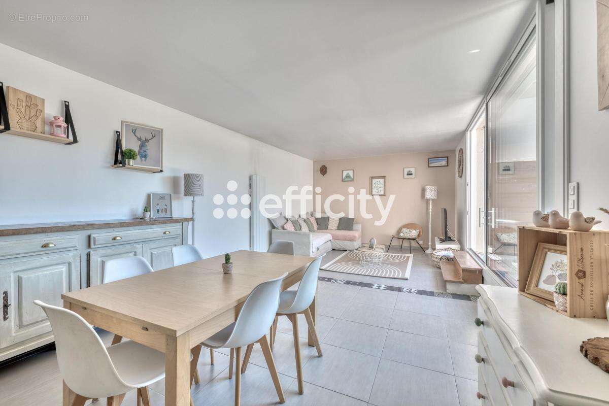 Appartement à SAULX-LES-CHARTREUX