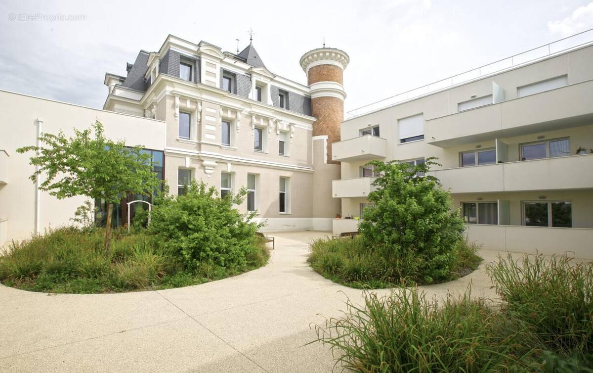 Appartement à ANDREZIEUX-BOUTHEON