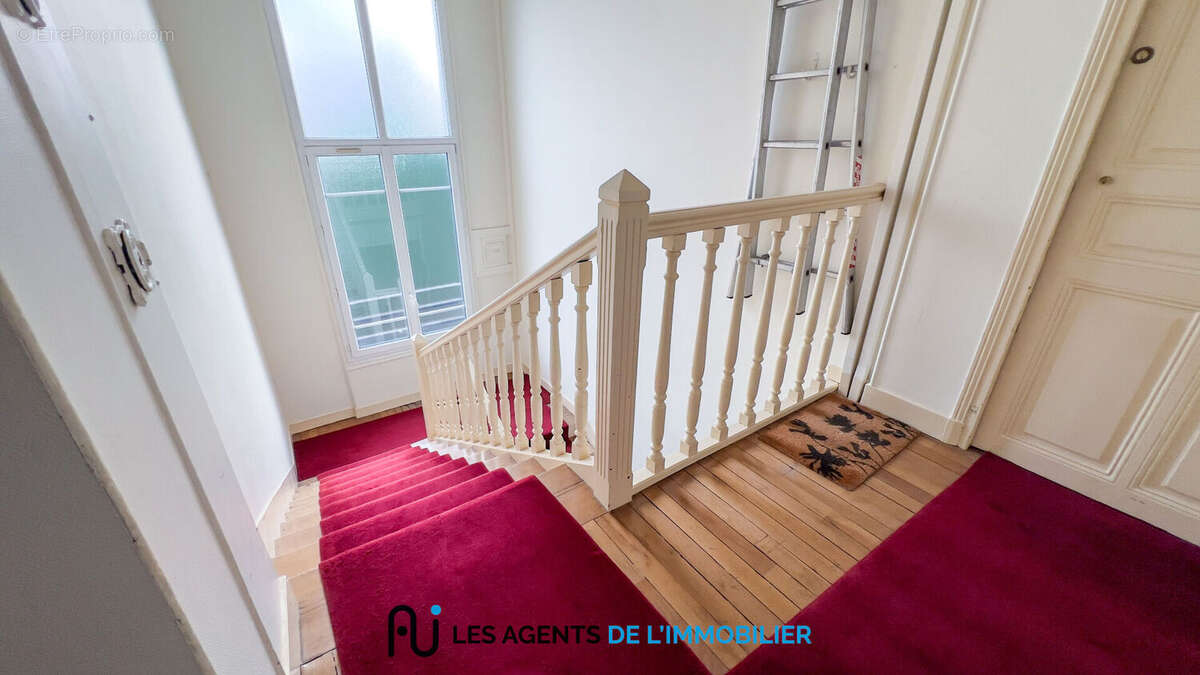 Appartement à NANTERRE