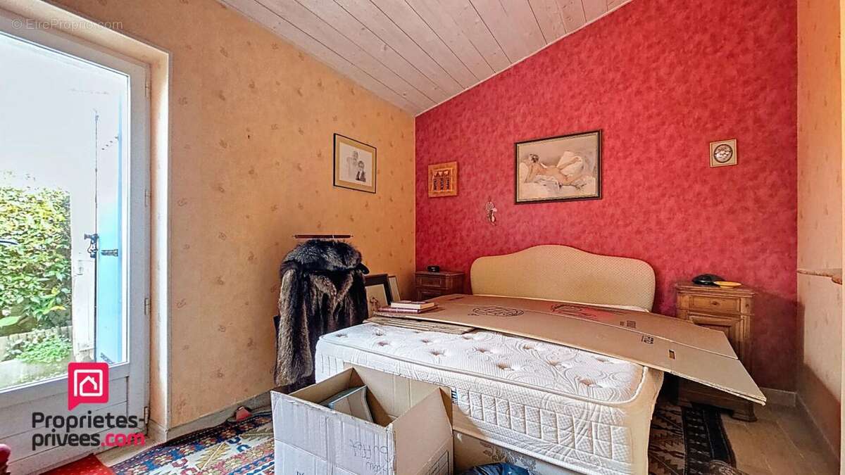 Maison à BOURCEFRANC-LE-CHAPUS