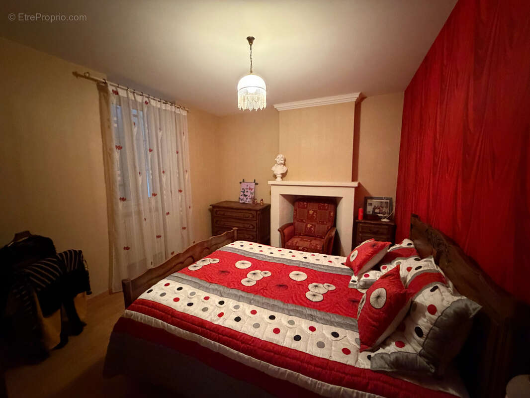 Maison à SAINT-SAUVEUR