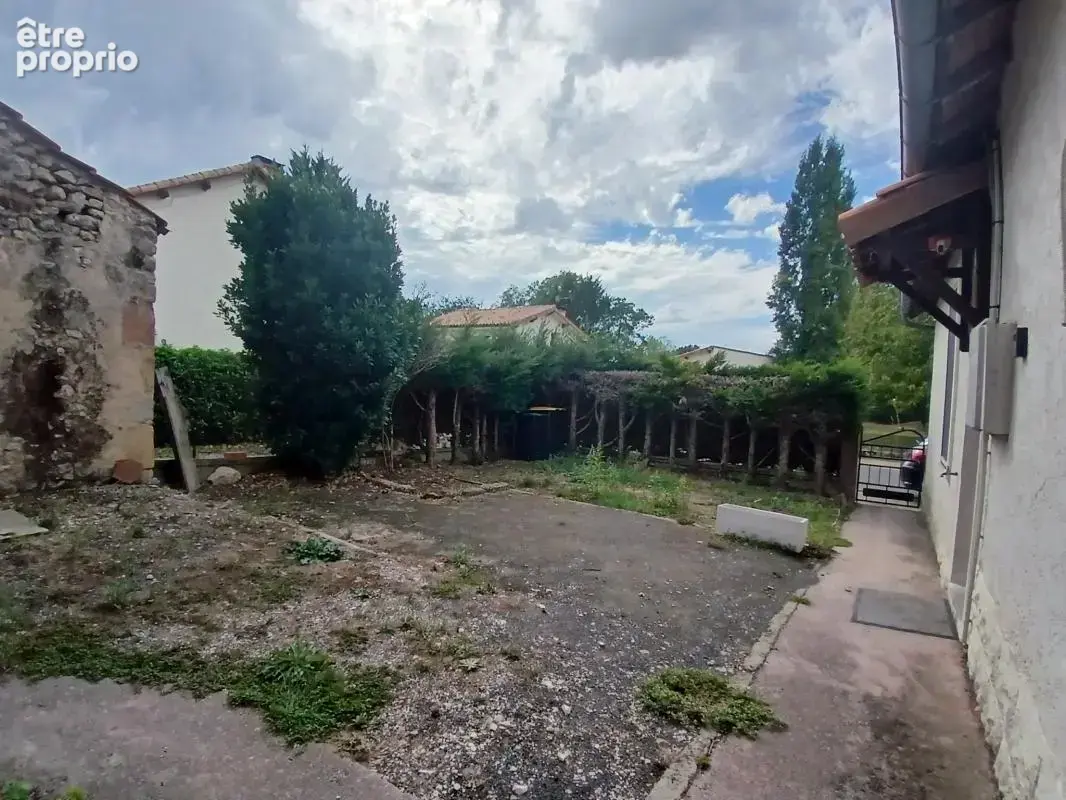 Petite maison de village avec cour et garage   Ambernac - photo 22