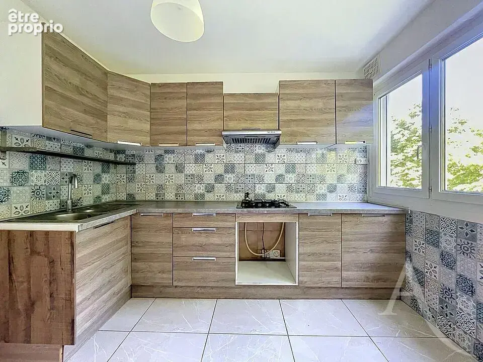 Appartement F4 avec balcon, 3 chambres et DPE C à Aubergenville - photo 5