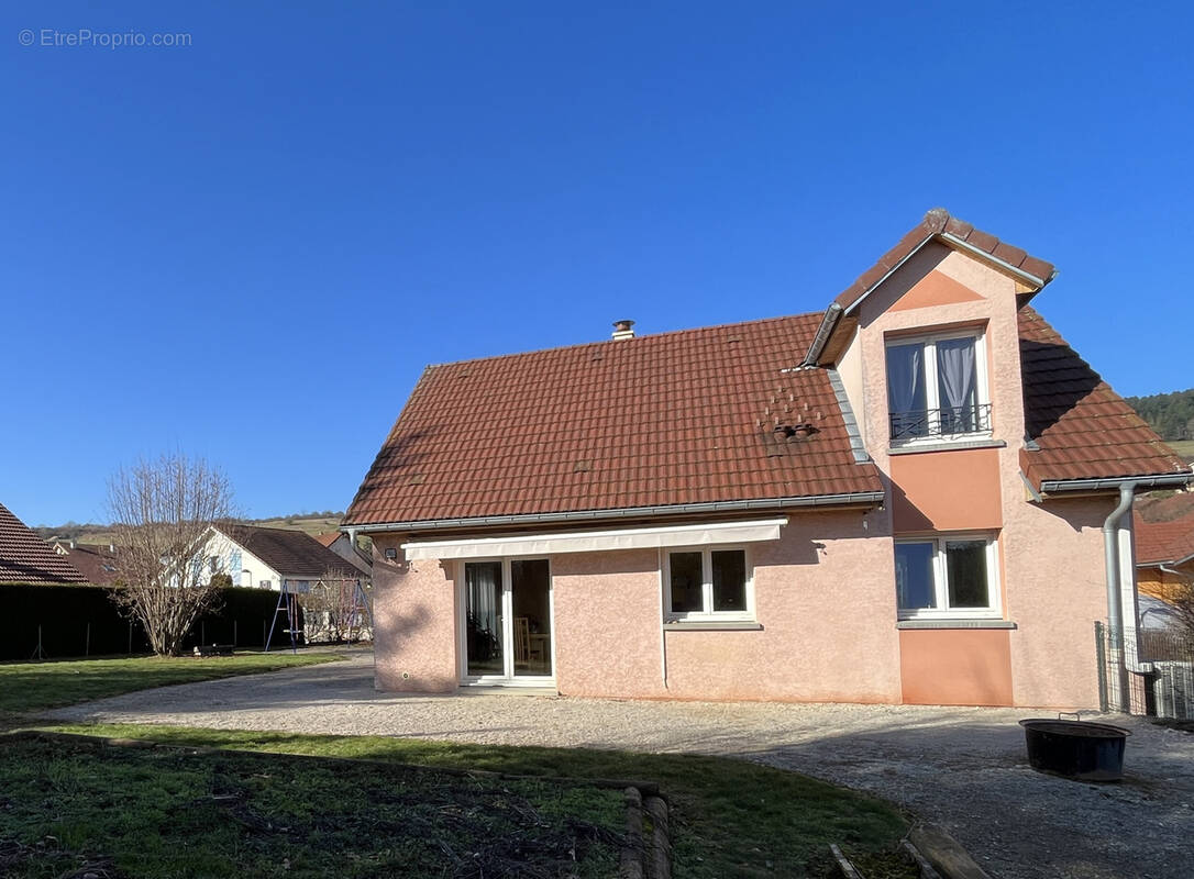 Maison à ORCHAMPS-VENNES