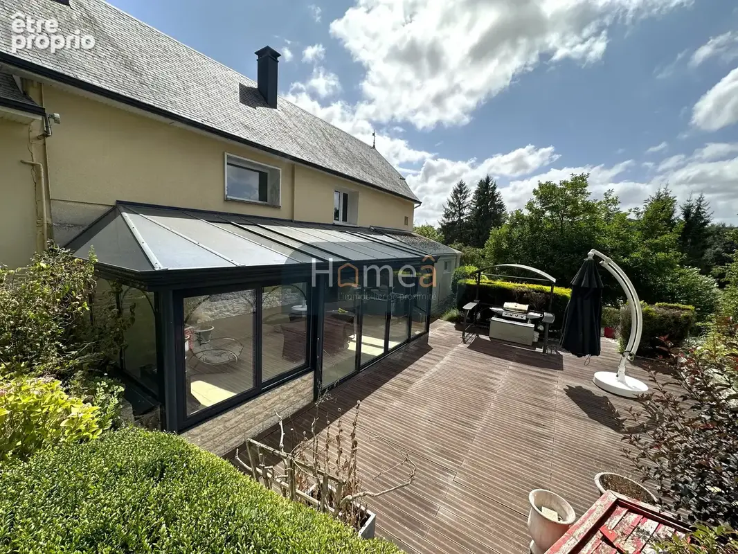 Magnifique propriété de 215 m2 sur 7 769 m2 de terrain - photo 3