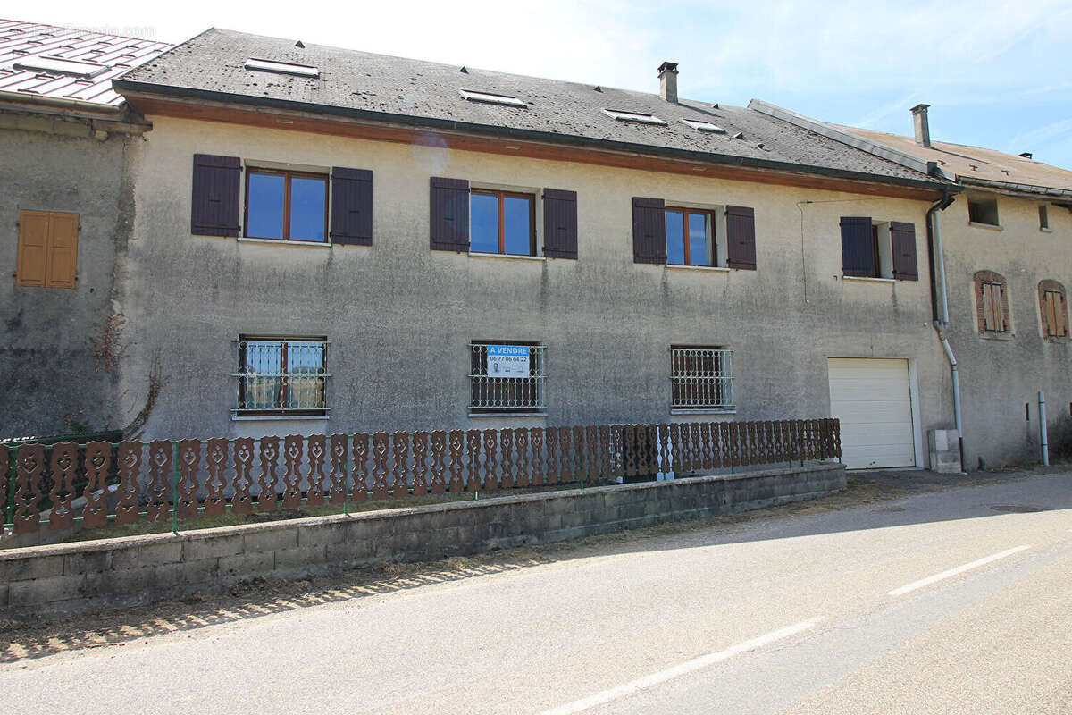 Maison à LES MARCHES