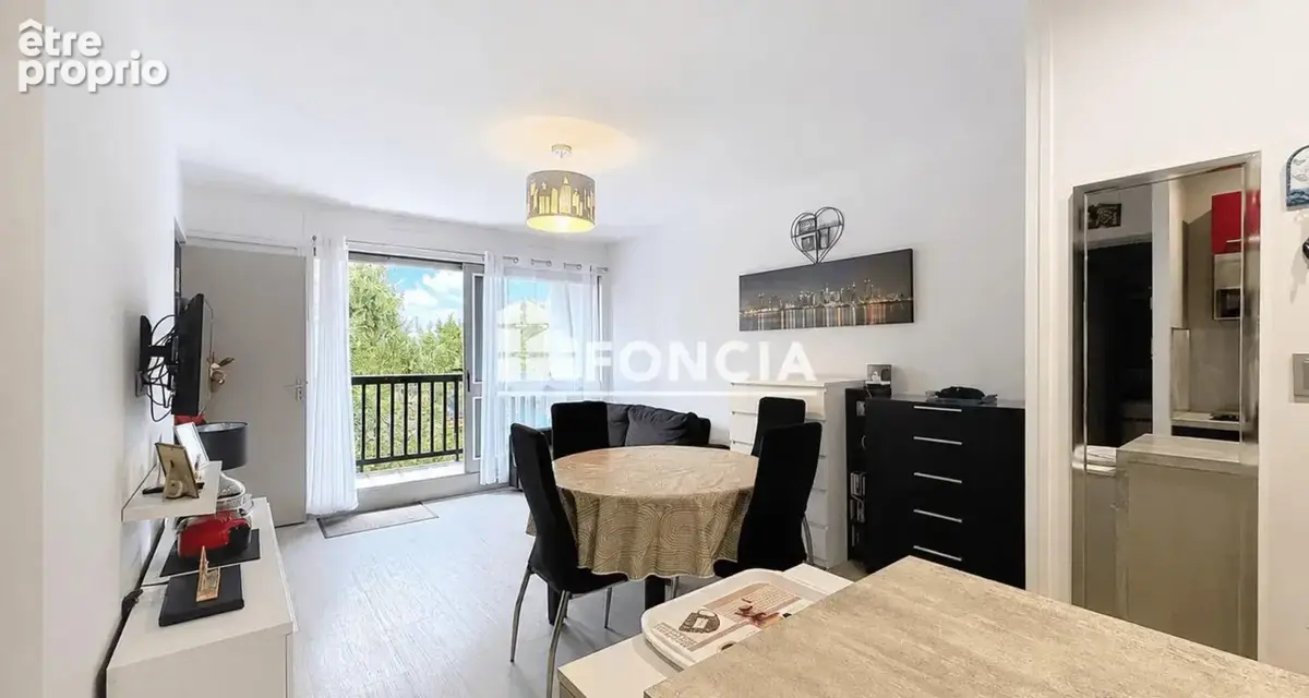 Appartement 2 pièces avec beau balcon et piscine - photo 4