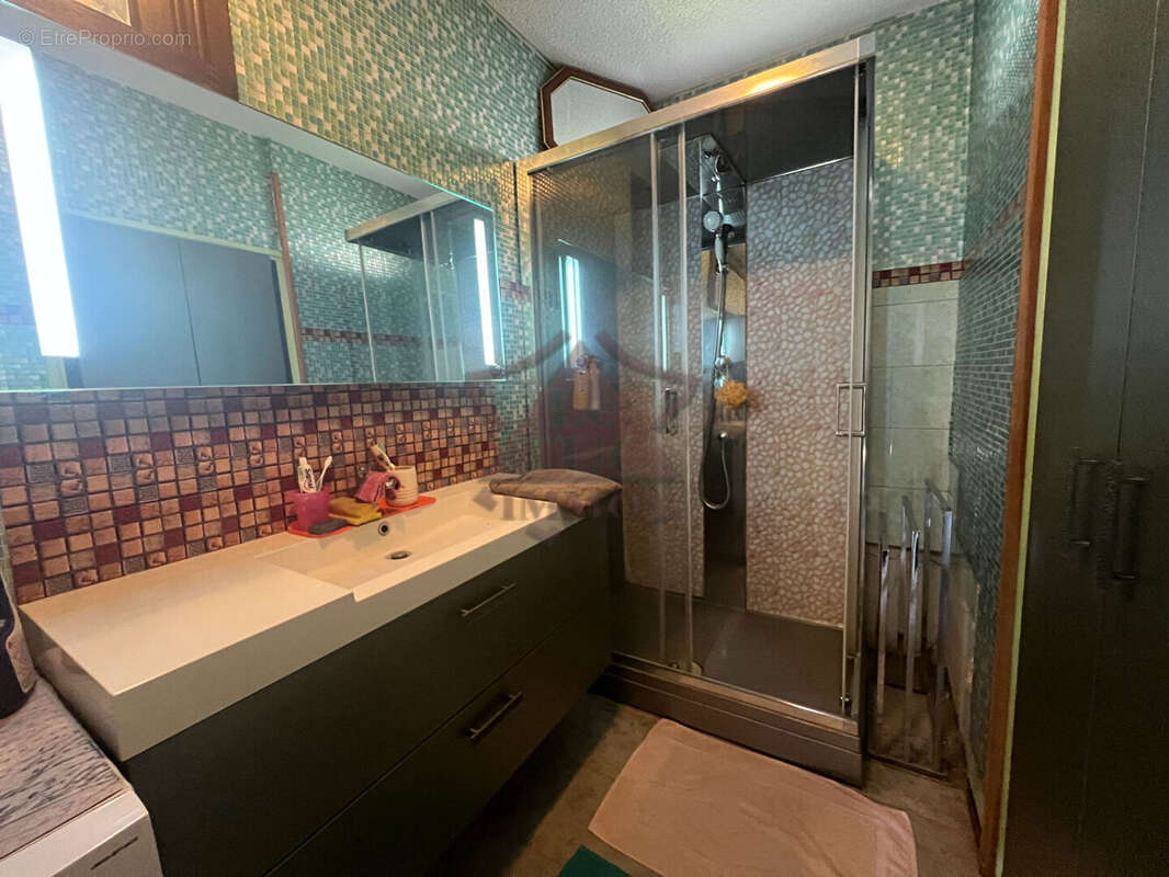 Appartement à BESSEGES