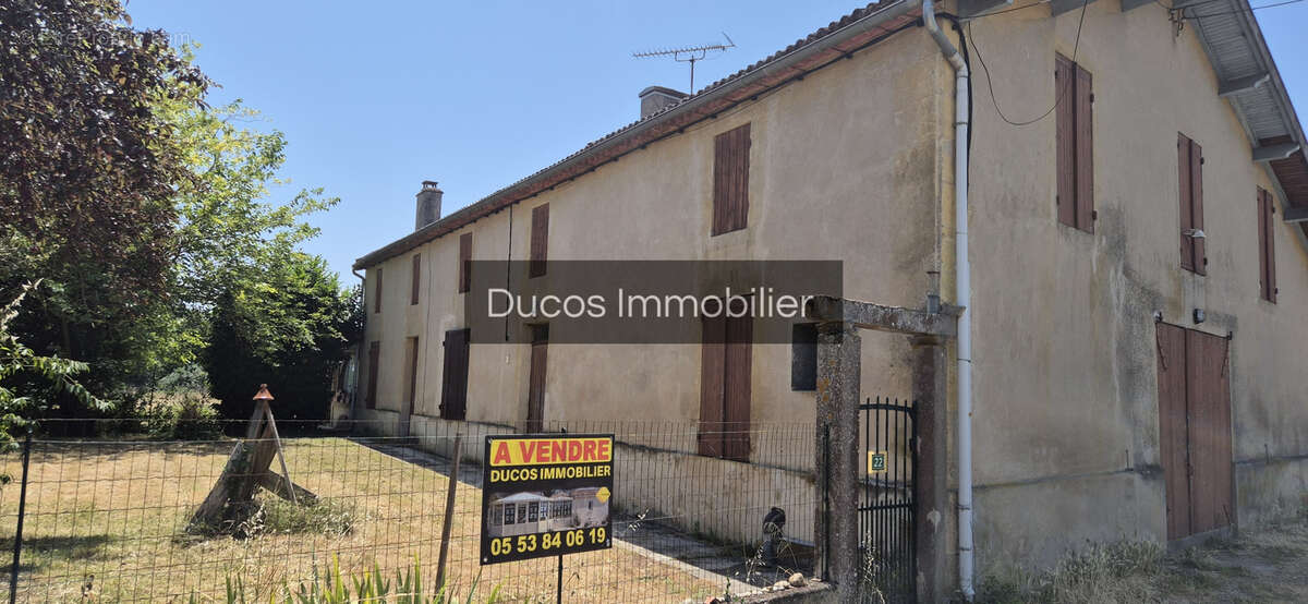 Aux portes de la ville de Marmande avec un terrain détachable et constructible - photo 2