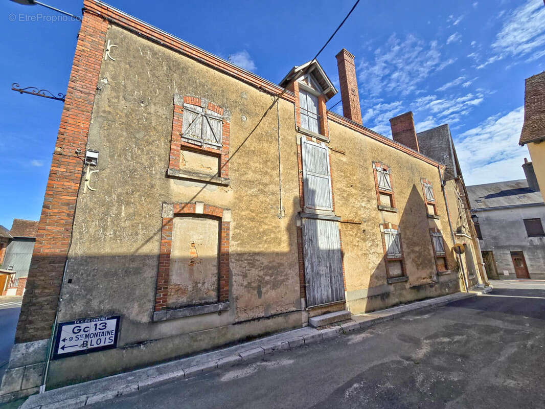 Maison à AUBIGNY-SUR-NERE