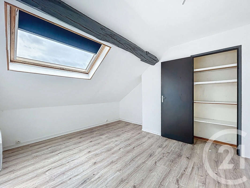 Appartement à SAINTE-SAVINE