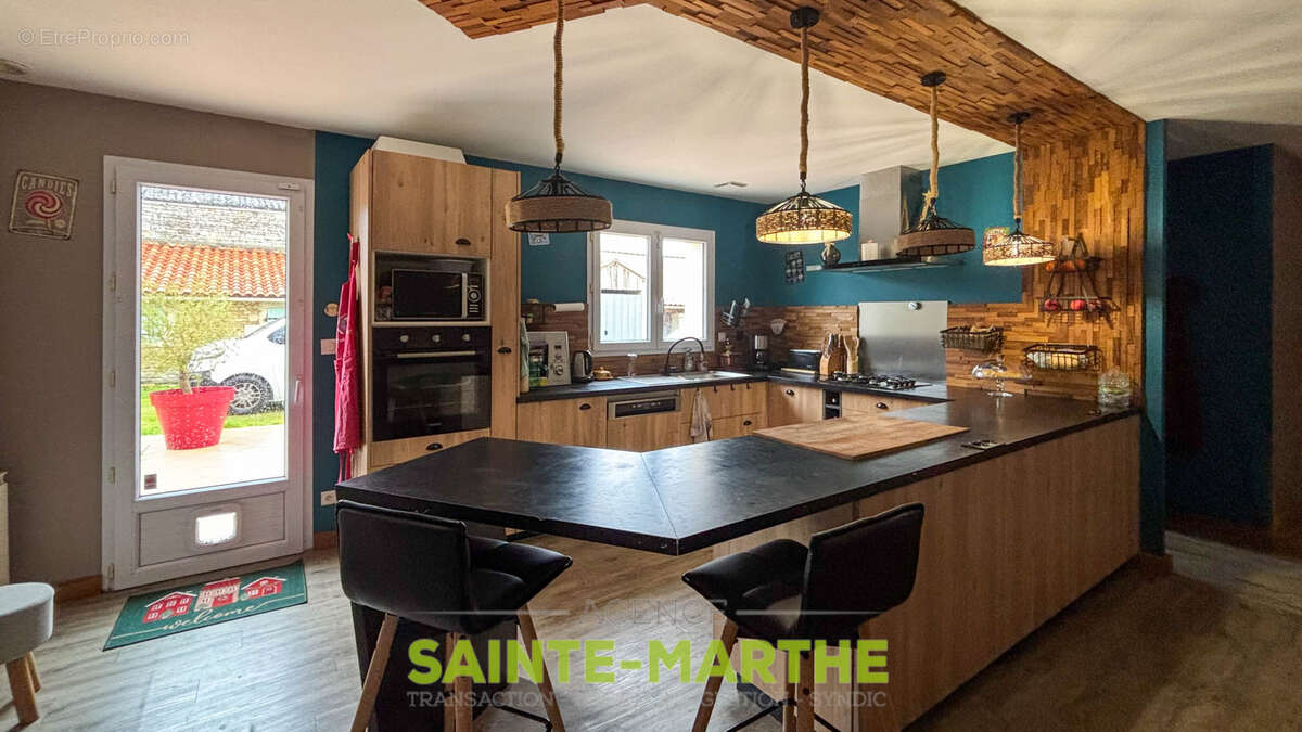 Maison à SAINT-PIERRE-LE-VIEUX