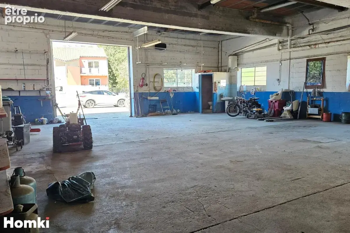 Local commercial T6 de 470 m² à Ille-sur-Têt 66130, Route de Perpignan - photo 2