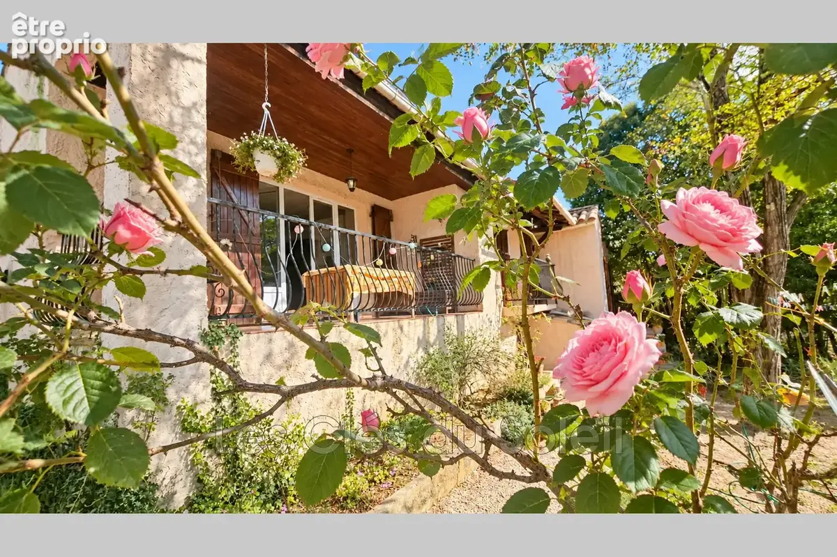 Maison 4 pièces 95 m² à vendre à Vins-Sur-Caramy (83170) - photo 1