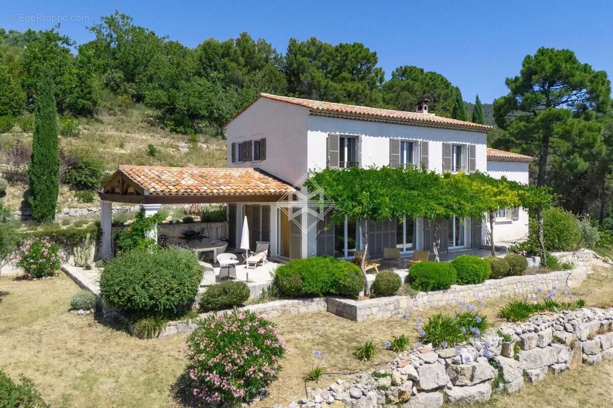 Exclusivité. Arrière pays Canton de Fayence - photo 3