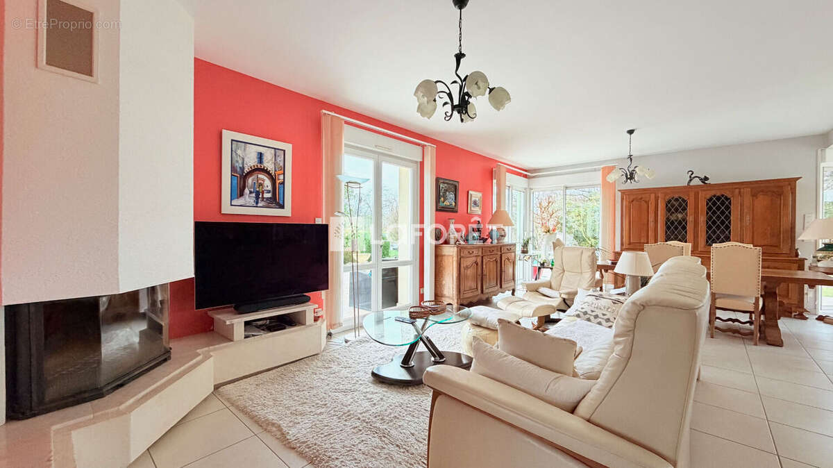 Maison à SAINTE-MENEHOULD