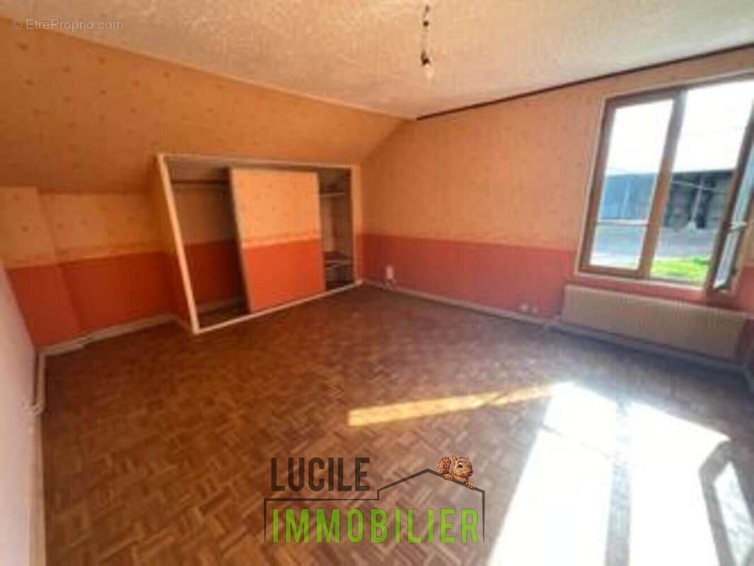 Maison 4 chambres 5 - Maison à LE VAUROUX