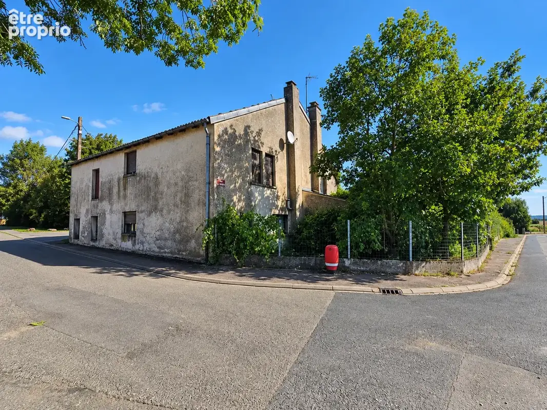 Maison avec jardin & garages - photo 9