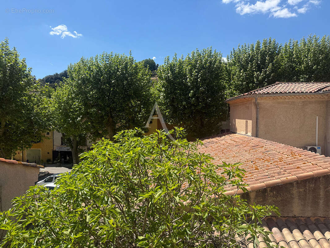 Maison à GINASSERVIS
