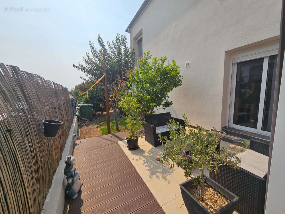 Maison à SAINT-ESTEVE